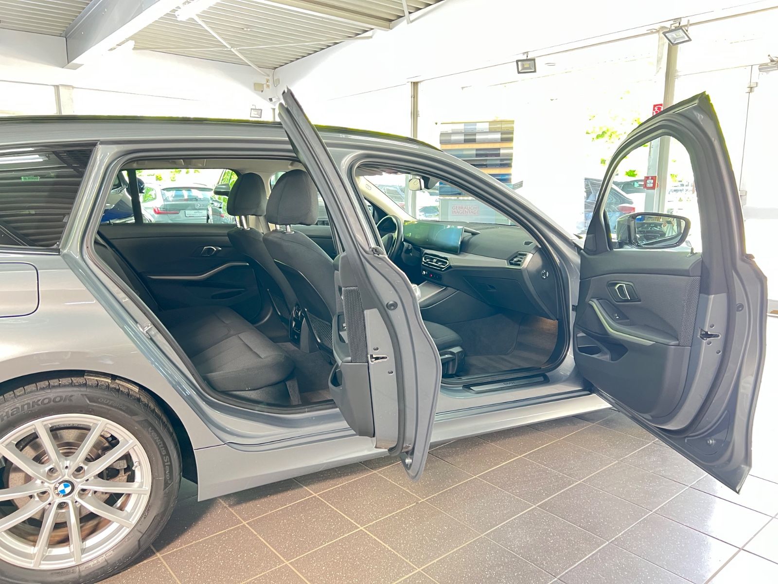 BMW 318d Touring HuD+Spur+HiFi+Park Assist+LED+uvm. foto 14