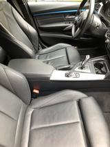 BMW 320d xDrive Touring M Sport Automatic M Sport - rote BMW 320