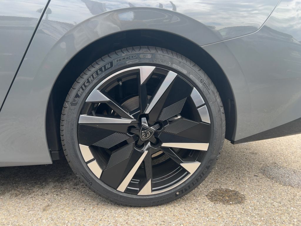 Peugeot 308 - Bild 8