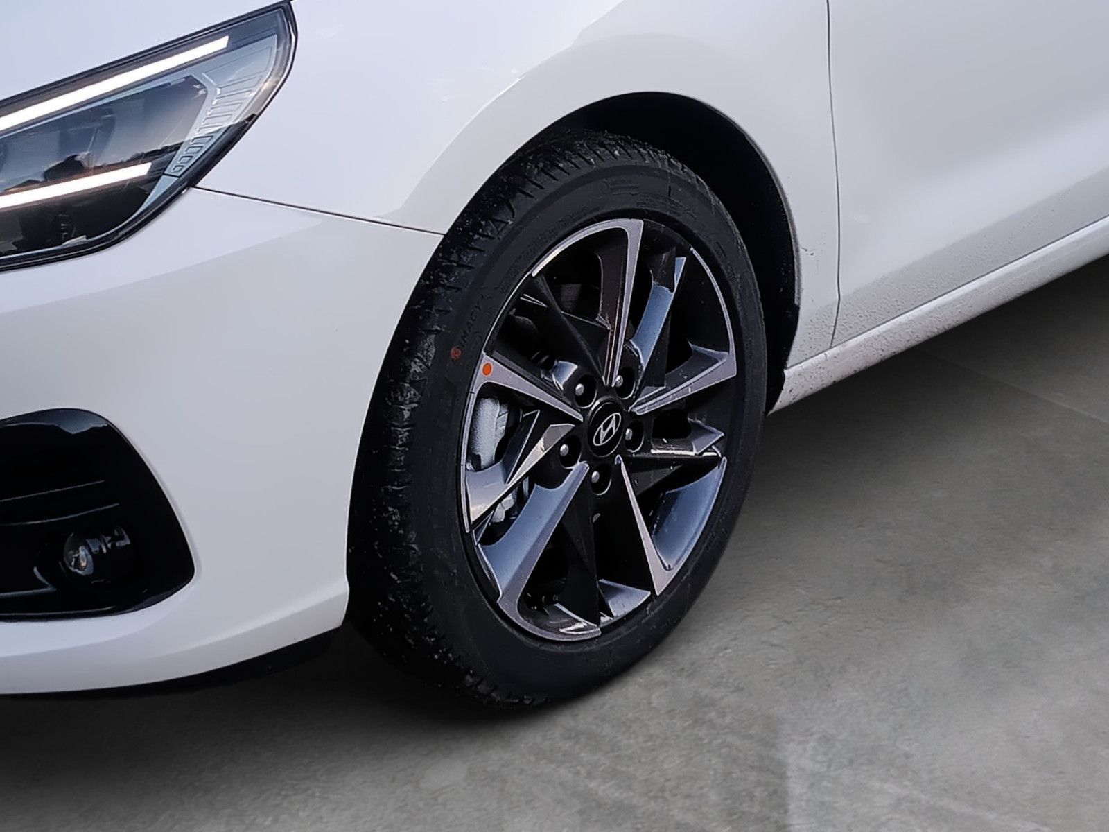 Fahrzeugabbildung Hyundai i30 Advantage 140PS DCT