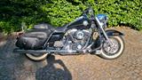 Harley-Davidson Road King FLHRC 5.640 km. Original unverbastelt. - Offers matching your search criteria
