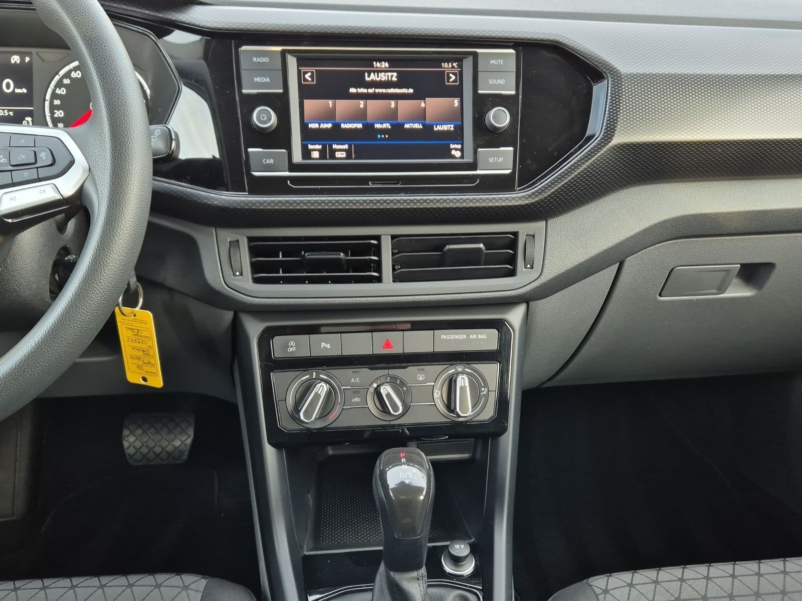 Fahrzeugabbildung Volkswagen T-Cross TSI Life DSG NSW SHZ