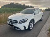 Mercedes-Benz Mercedes GLA  | Weiß & Beige | Panoramadach