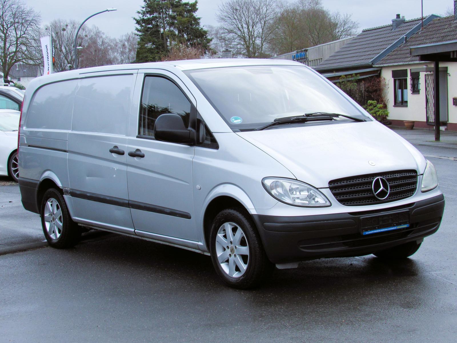 Mercedes-Benz Vito 111 CDI Klima AHK Regale 3-Sitzer EU4