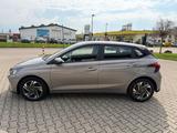 Hyundai i20 1.0 T-GDI DCT TREND *Kamera*PDC*Alu*Shz*DAB* - Hyundai i20 mit Benzin-Antrieb: Kleinwagen, Automatik