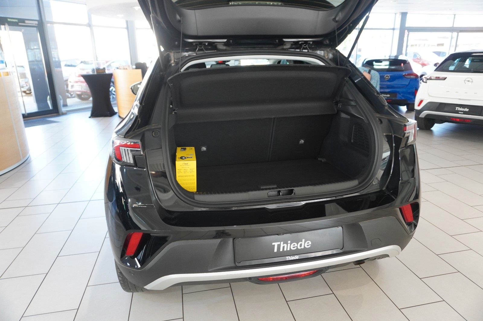 Fahrzeugabbildung Opel Mokka ELEGANCE 1.2T NAVI/LED/KAMERA/SPORT/DAB+