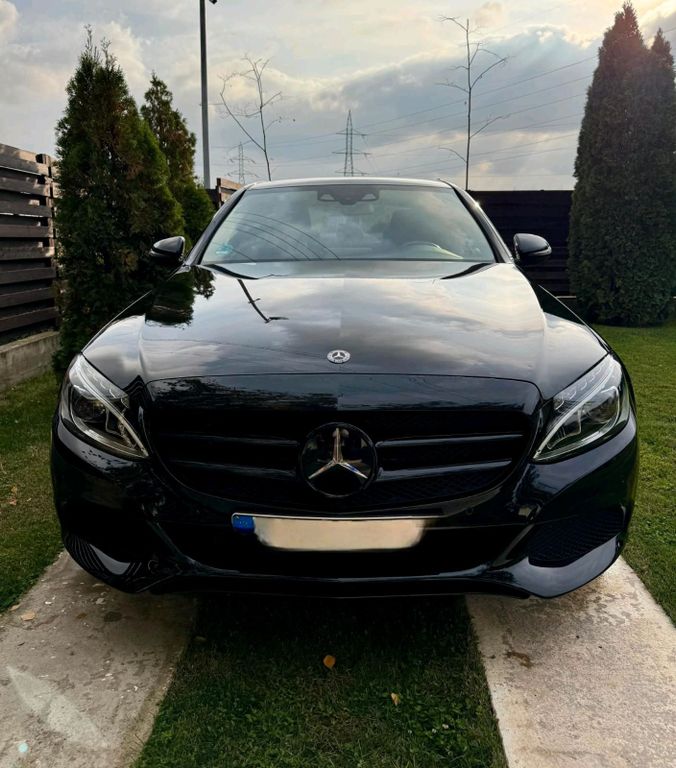Image of Mercedes-Benz C 220