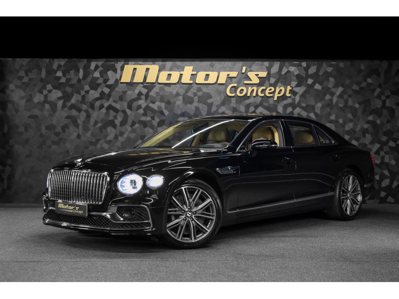 Bentley Flying Spur V8