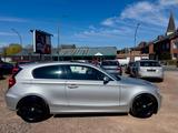 BMW 118 Baureihe 1 Lim. 118i*GARANTIE*PDC*TEMP.*SHZ* - mit Benzin-Antrieb: Coupe, Silber, Garantie