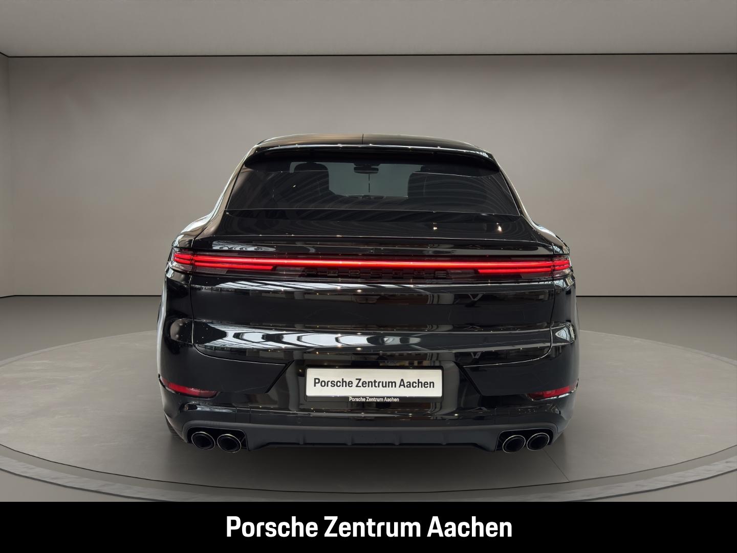 Porsche Cayenne E-Hybrid Coupe Black Edition Burmester