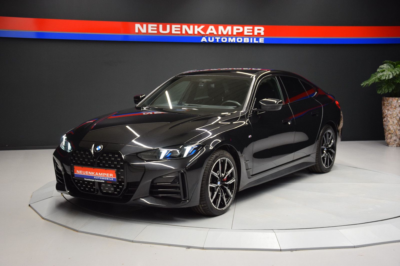 Fahrzeugabbildung BMW 420 d Gran Coupe xDrive M Sport ACC HuD 360°