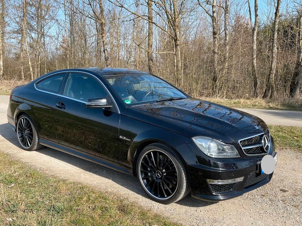 Mercedes-Benz C 63 AMG