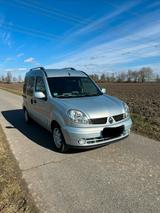 Renault Kangoo 1.5dCi Kranken- und Rollstu... - gebrauchte Renault Kangoo aus dem Jahr 2005