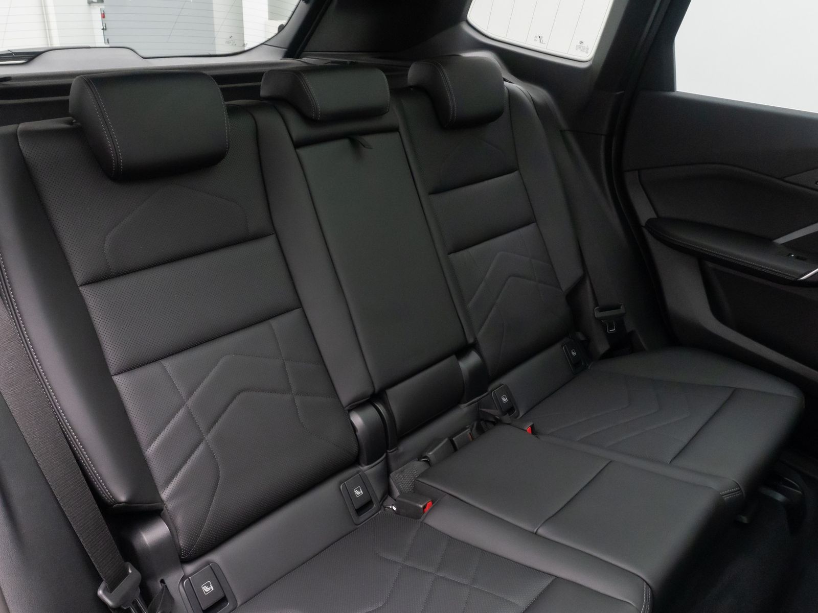 Fahrzeugabbildung BMW X1 xD23d xLine Panoram 360&deg;HUD AHK H/K DAB Voll