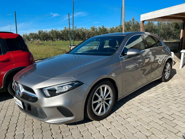 MERCEDES-BENZ Mercedes Classe A 180 d Premium Sport
