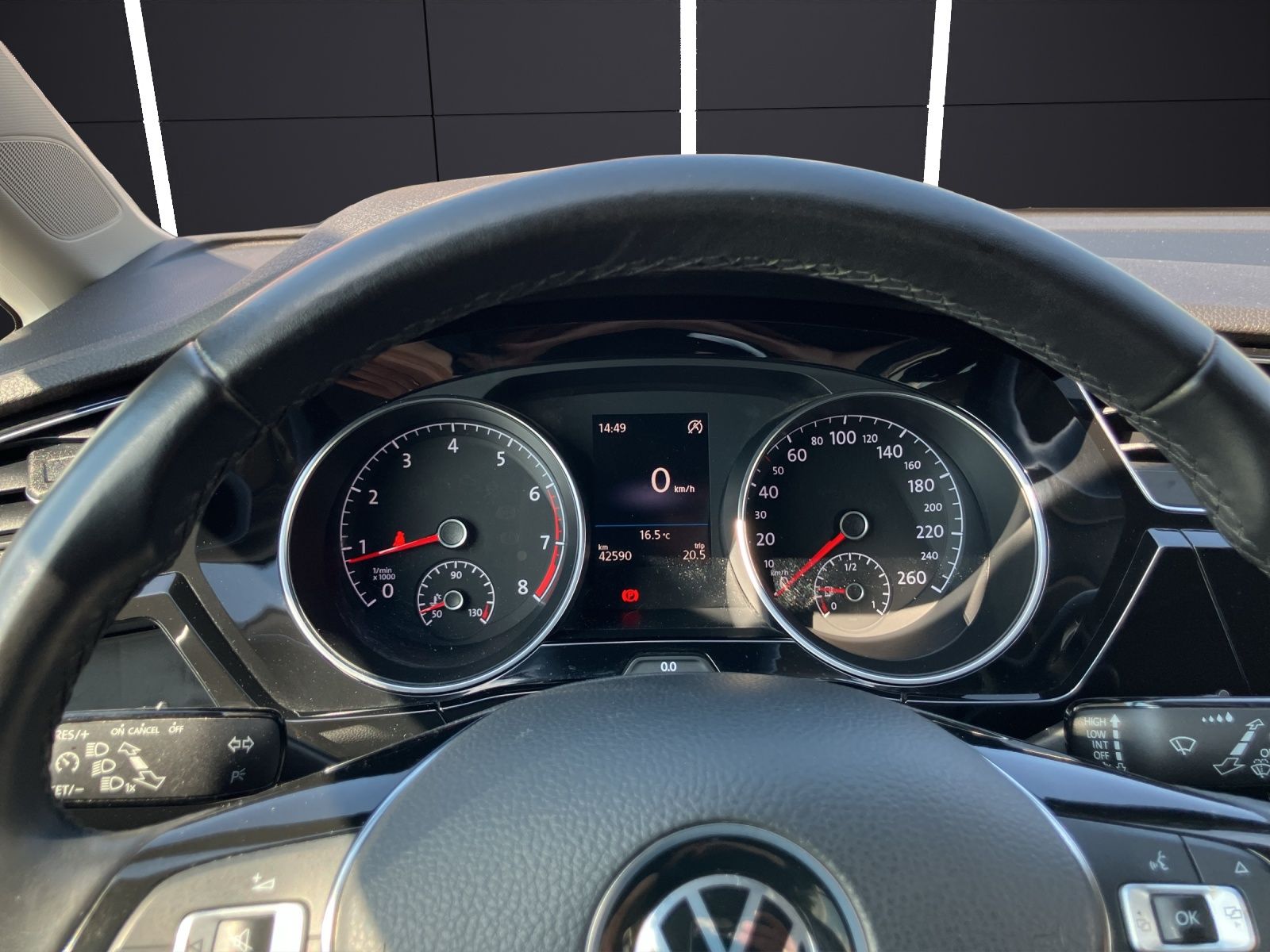 Fahrzeugabbildung Volkswagen Touran Highline BMT/Start-Stopp LED Climatronic