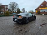 Ford Mustang ALLES EINGETRAGEN - Ford Mustang mit Benzin-Antrieb: Sportwagen, Automatik