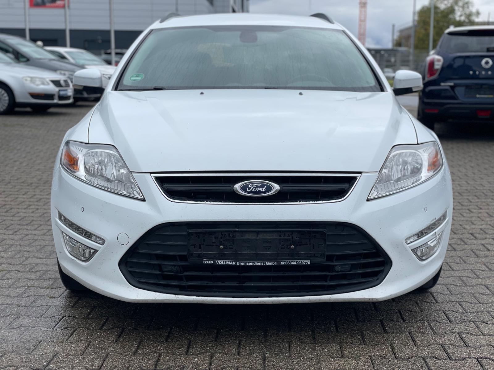 Ford Mondeo 2012 — rear view