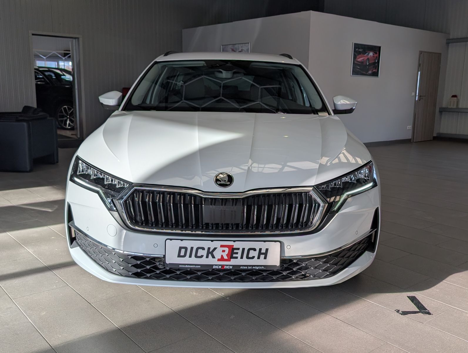 Fahrzeugabbildung SKODA Octavia 1.5 TSI mHEV DSG ACC Style-Paket AHK 17"