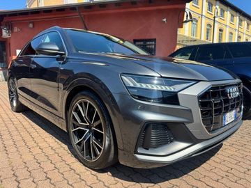 Audi Q8 - 2