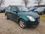 Suzuki Swift Lim. Club (012) - Suzuki Swift: Grün