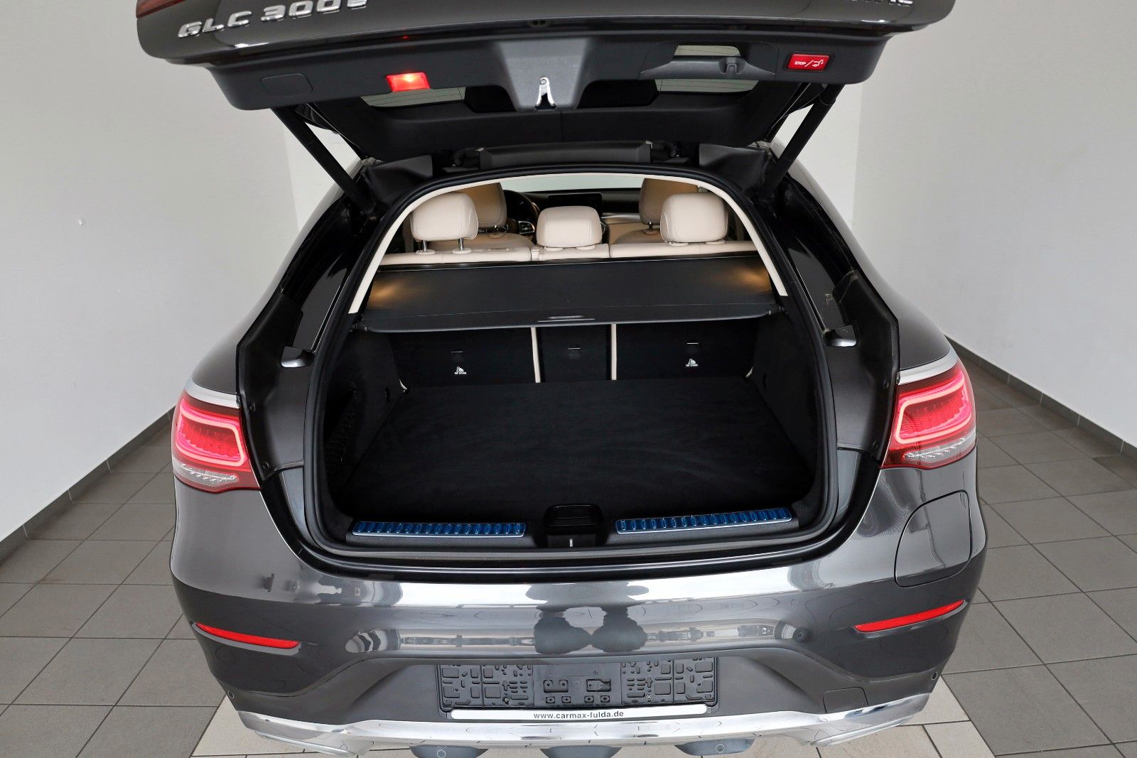 Fahrzeugabbildung Mercedes-Benz GLC 300e 4M Coupe,Sitzlüftung,Leder,Navi,Kamera