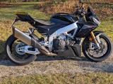 Aprilia Tuono V4 1100 Factory - APRILIA TUONO V4 1100 FACTORY
