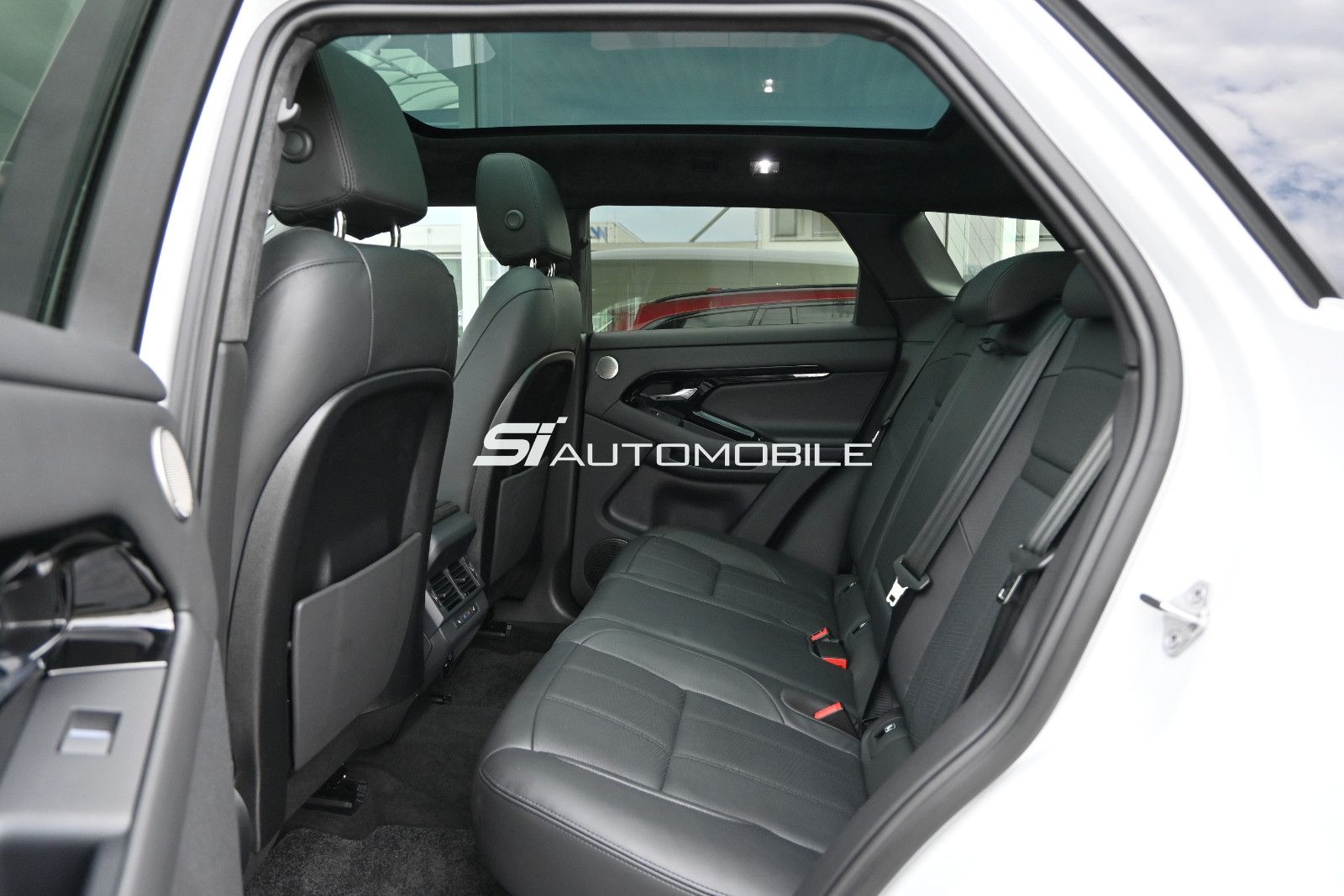 Fahrzeugabbildung Land Rover Range Rover Evoque P270e AUTOBIOGRAPHY AWD °AHK°
