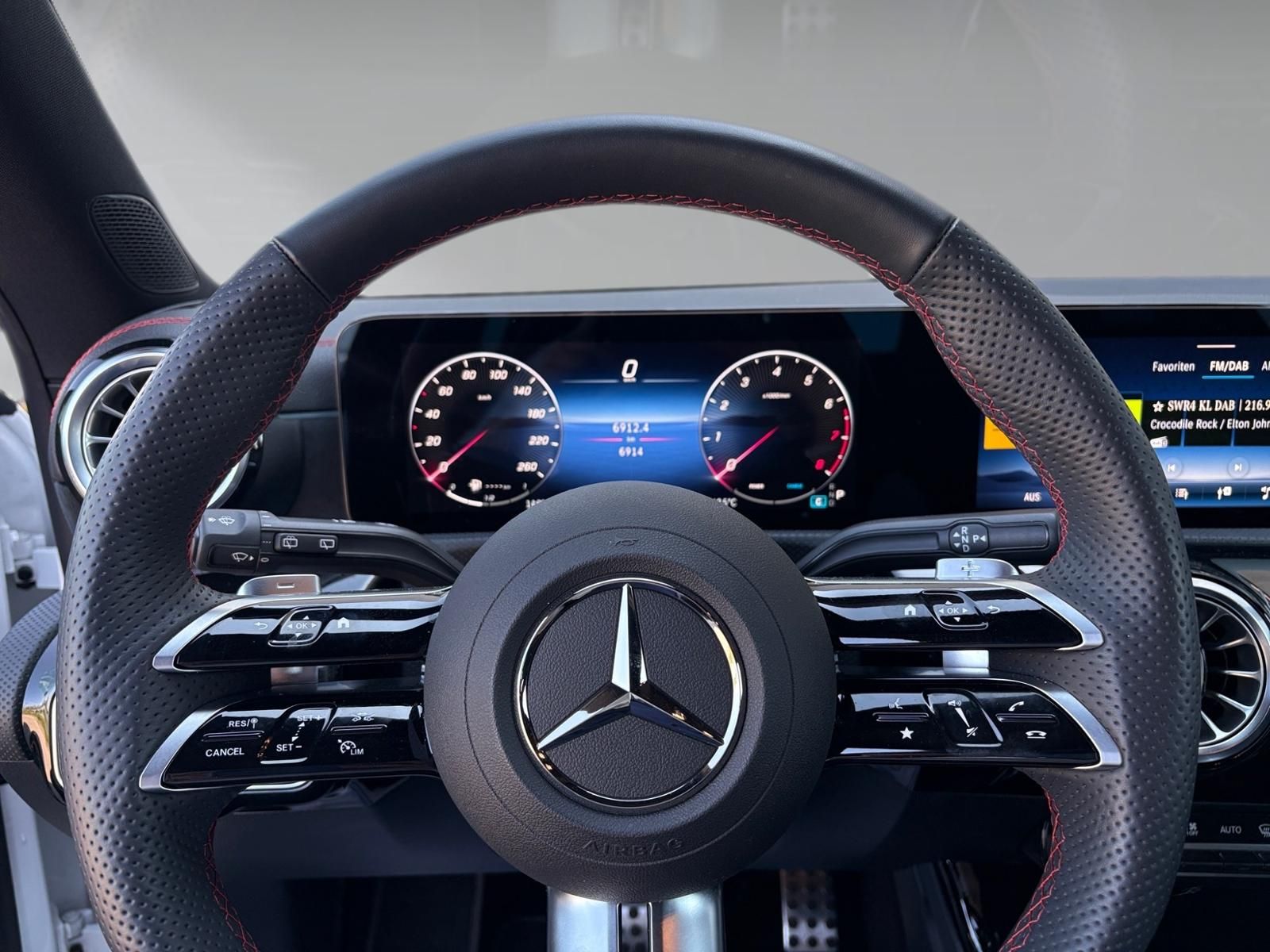 Mercedes-Benz CLA 180 Shooting Brake AMG Advanced-Plus Kamera foto 8
