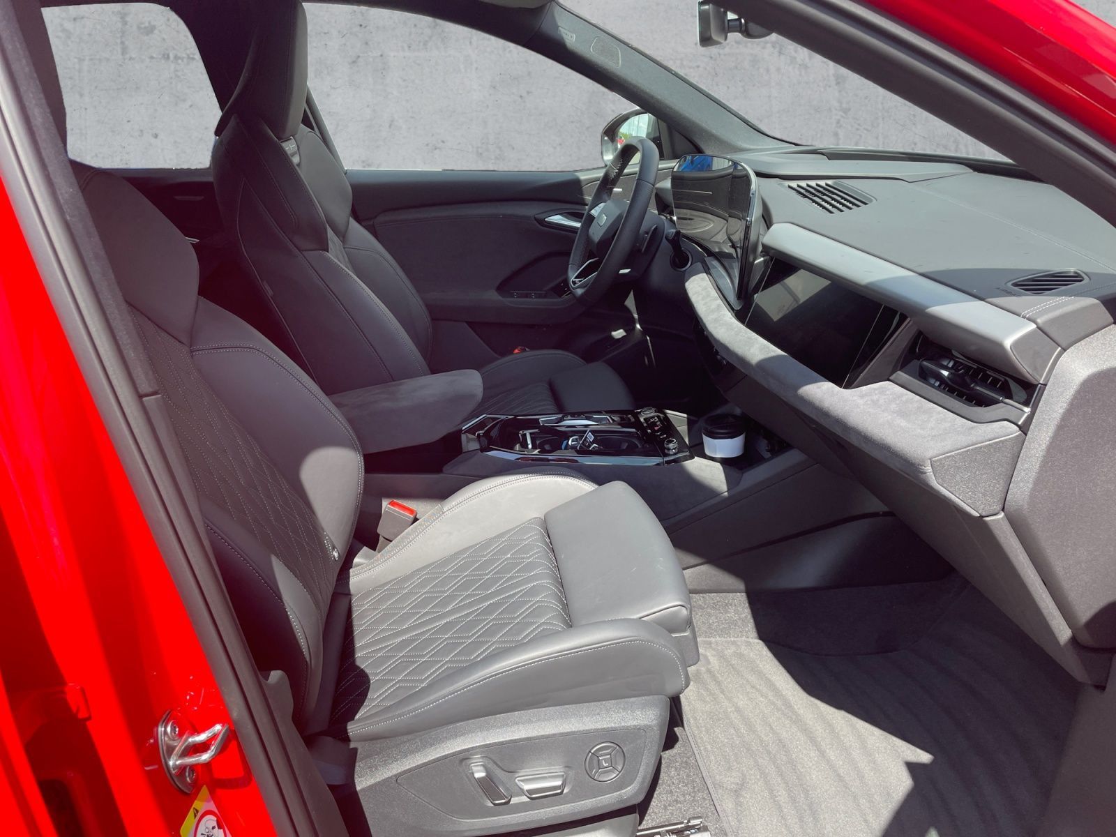Audi Q6 e-tron - Bild 13