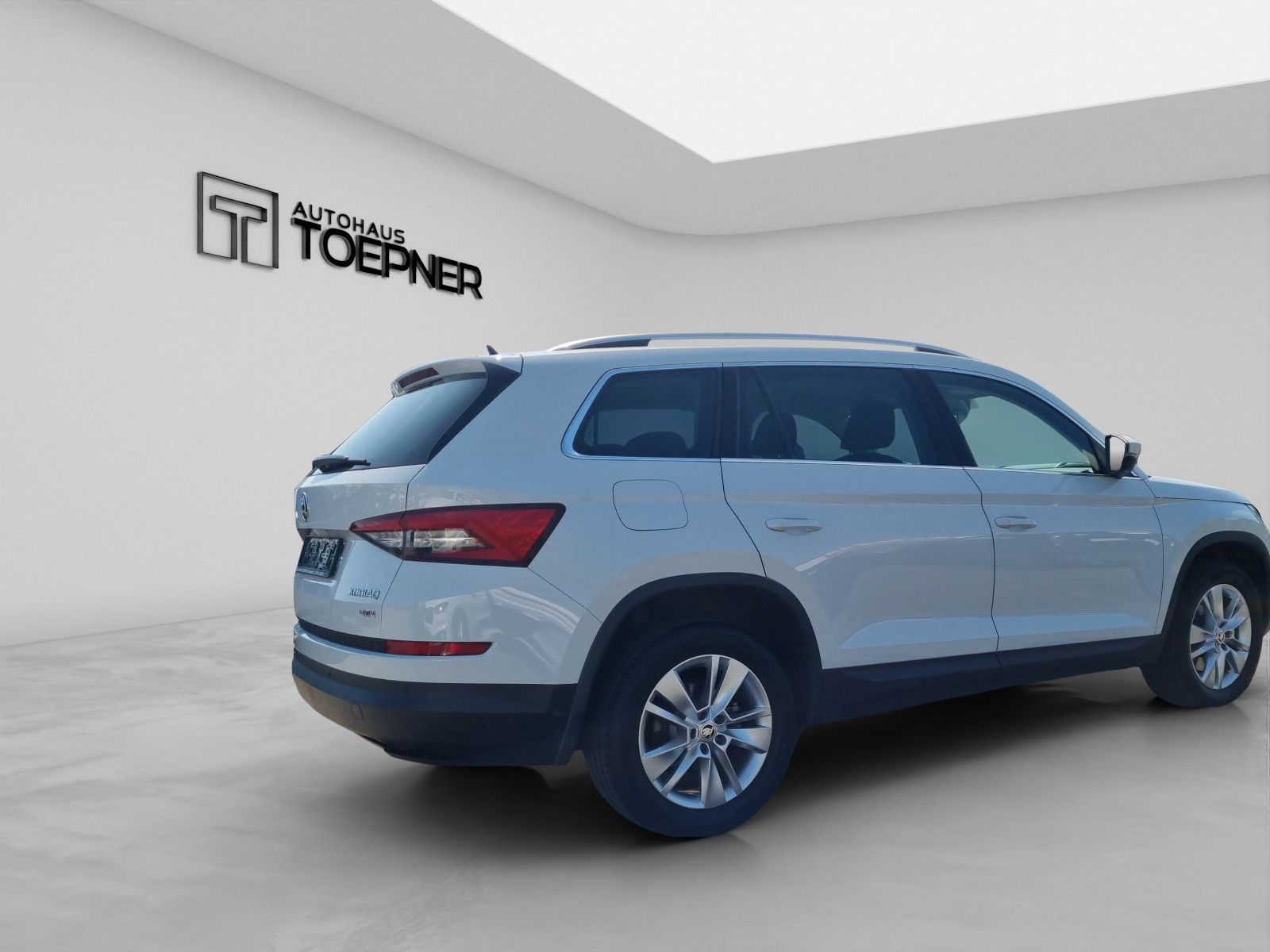 Fahrzeugabbildung SKODA Kodiaq Style 4x4 2,0 TSI DSG Navi AHK ACC