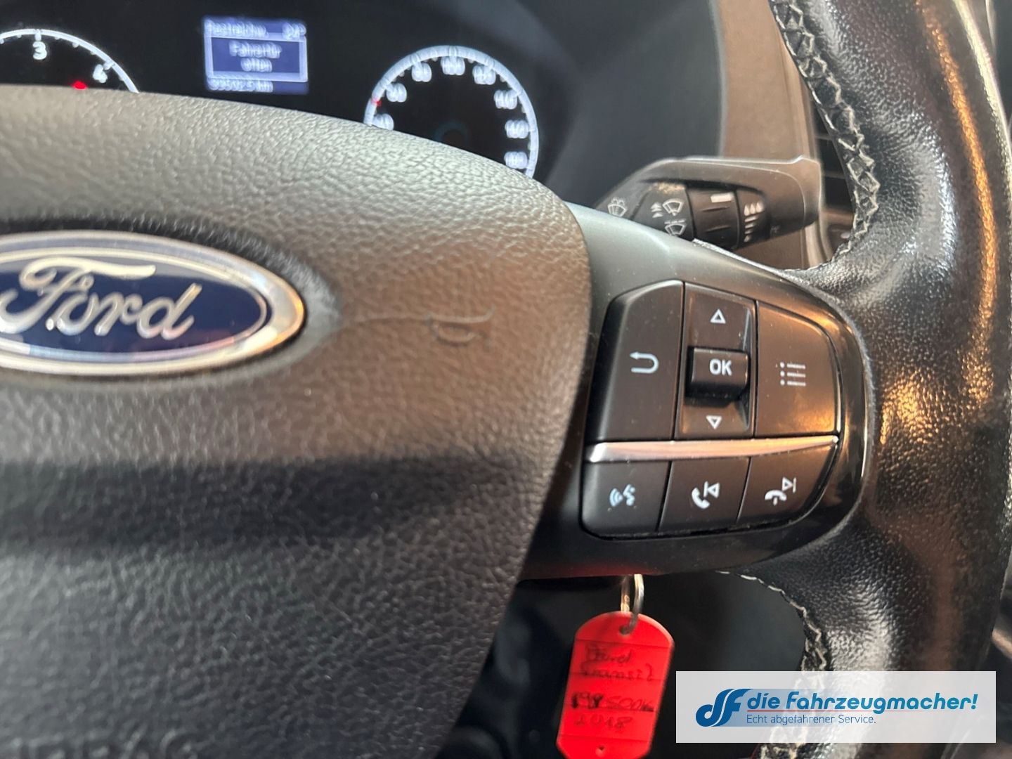 Fahrzeugabbildung Ford Transit Custom Kasten 300 L1 Trend Notbremsass.