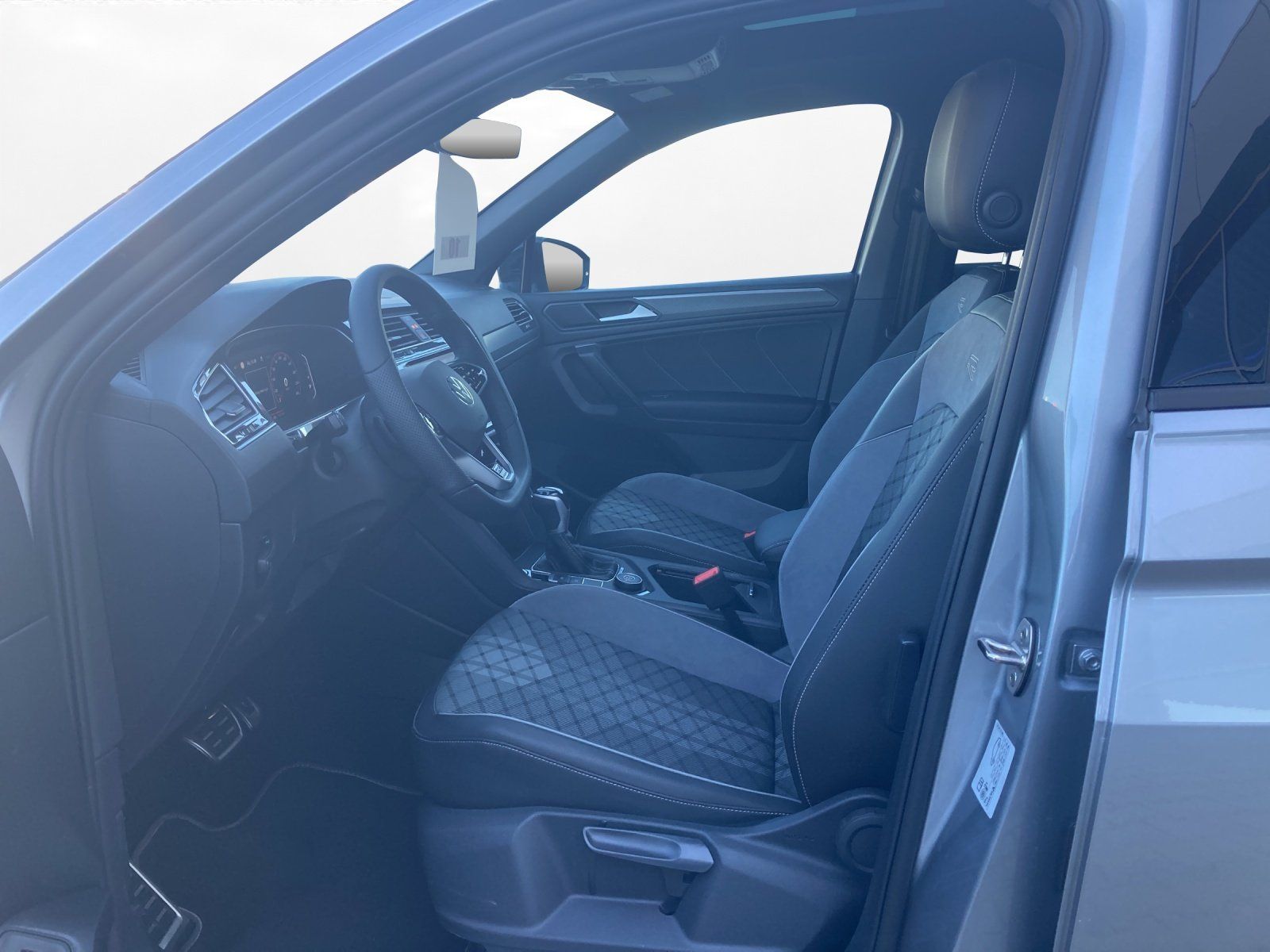 Volkswagen Tiguan Allspace 2.0 TSI DSG 4MOTION R-Line | AHK foto 8