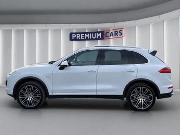 Porsche Cayenne - 2