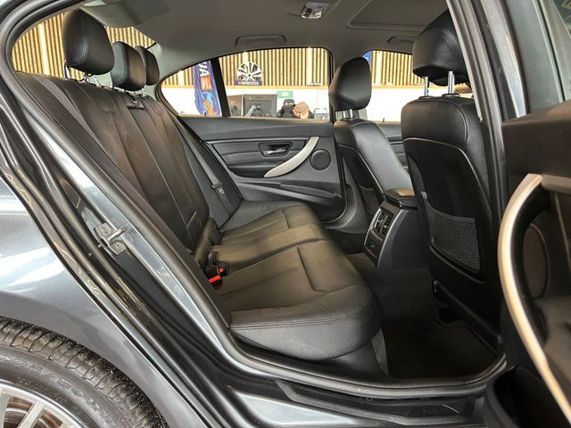 BMW 320 d Limousine *2. Hand*Klima*SHZ*Navi*DAB*HUD*