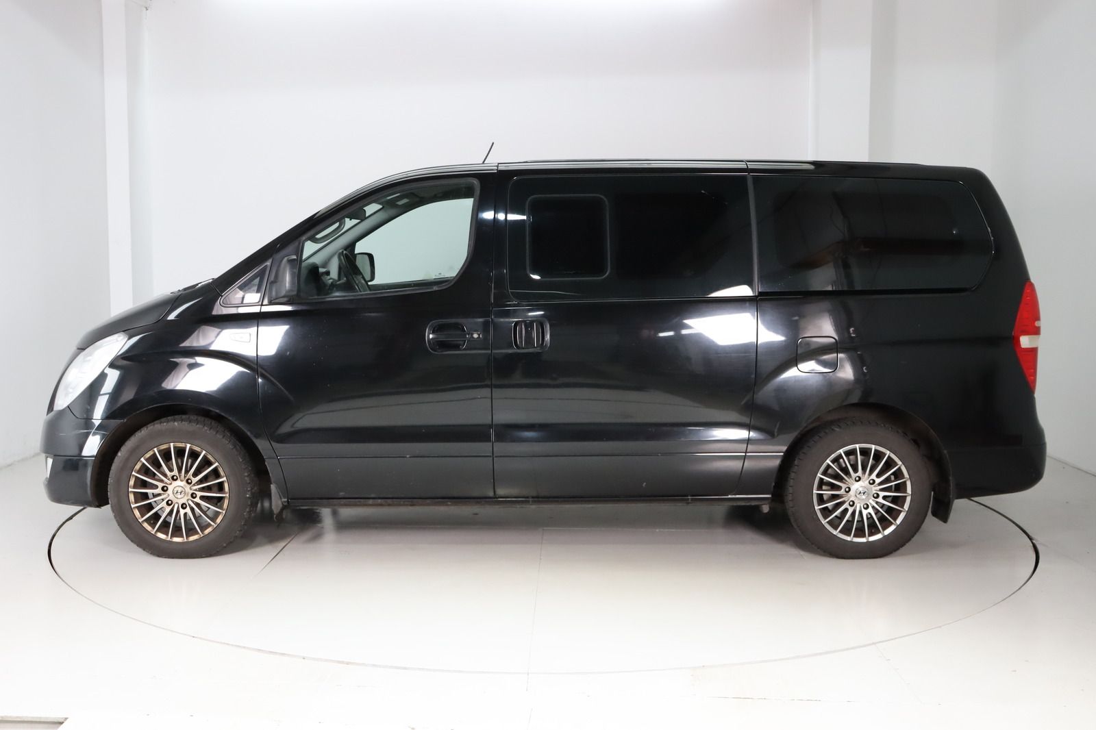 Fahrzeugabbildung Hyundai H-1 2.5CRDi Travel Comfort * AHK * Sitzheizung