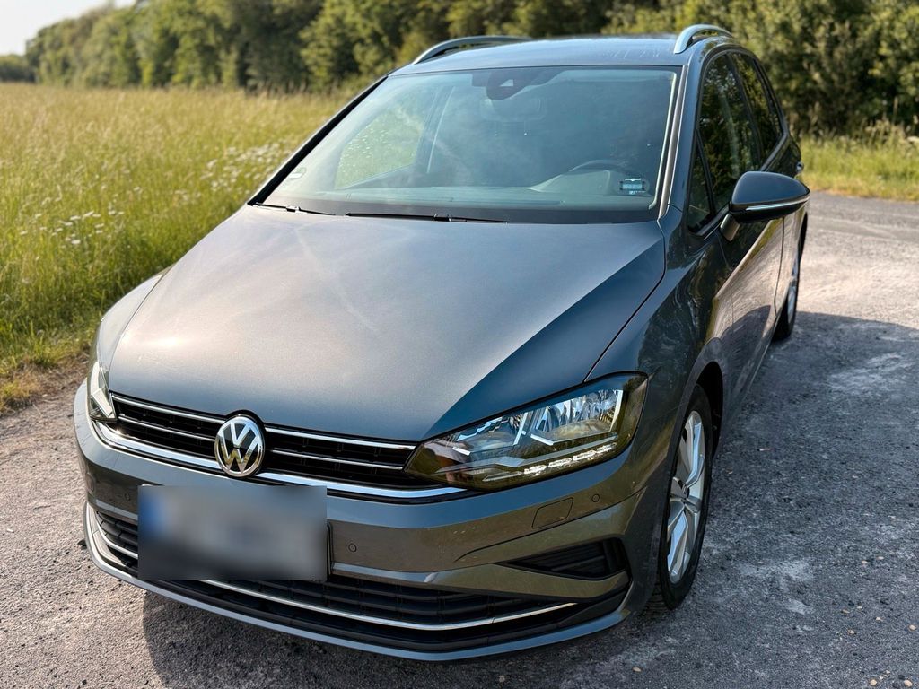 Image of Volkswagen Golf Sportsvan