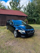 Volvo V50 1.6d Drive Momentum - Volvo V50 mit Diesel-Antrieb: Kombi, Momentum