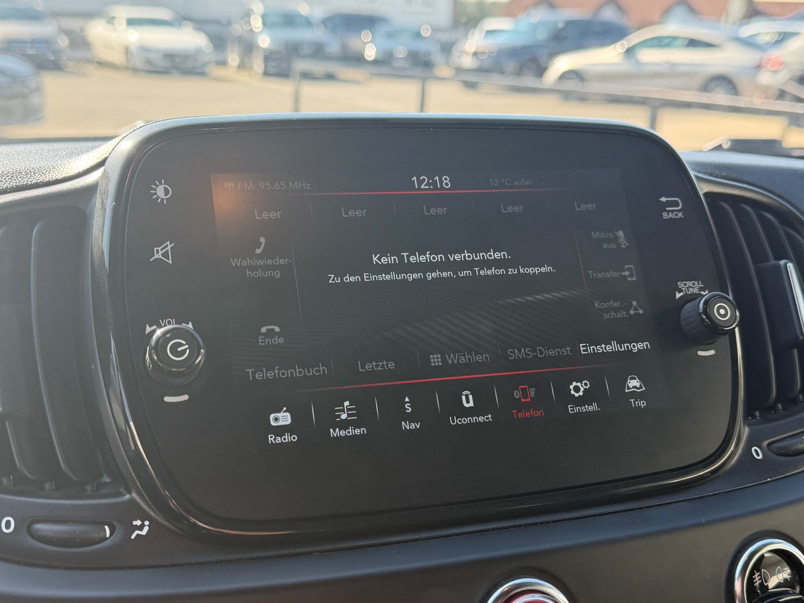 Fahrzeugabbildung Fiat Abarth 695Competizione/CARBON-SITZE/CARBON/BEATS