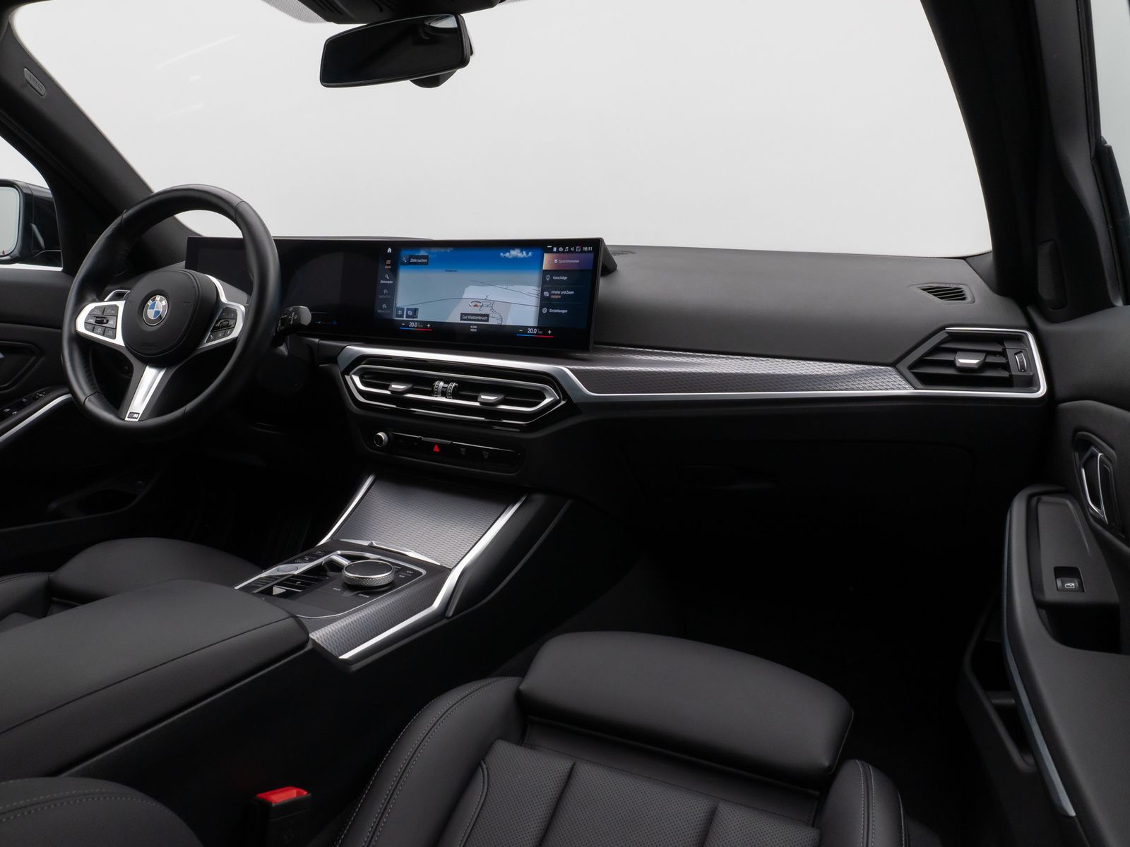 Fahrzeugabbildung BMW 318i M Sport Kamera HUD DAB HiFi Fernlichtassist