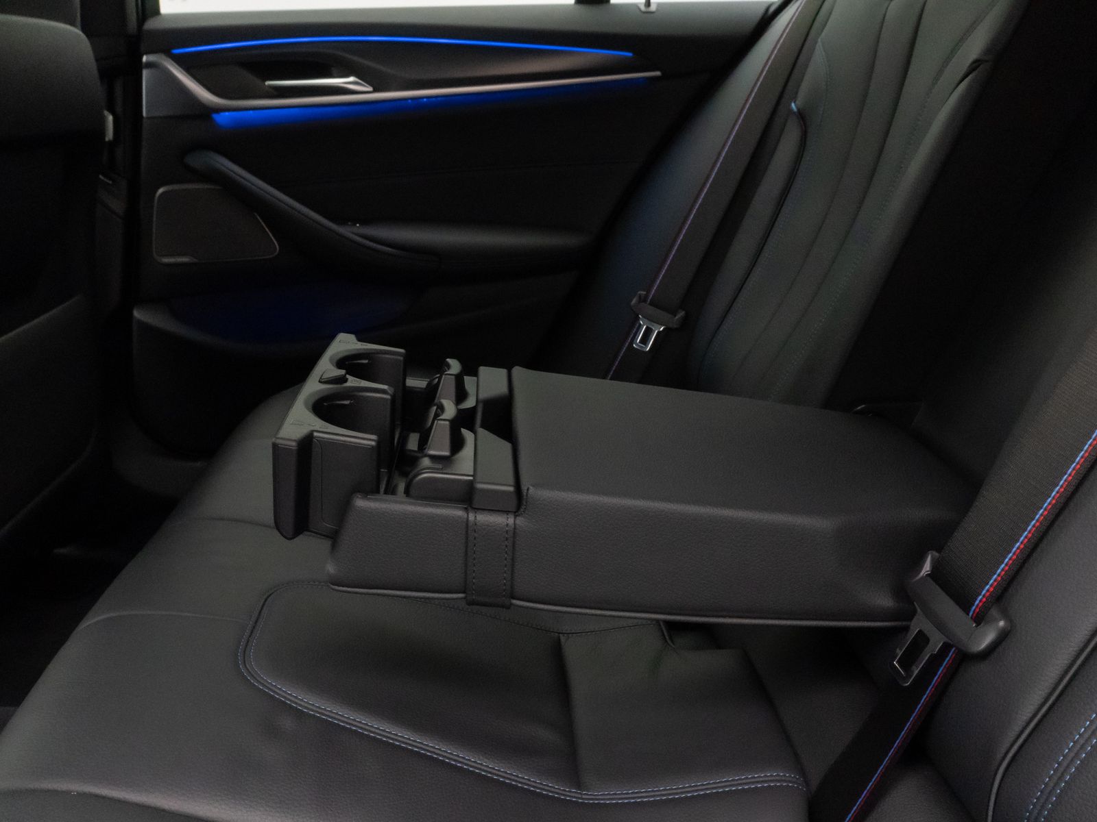 Fahrzeugabbildung BMW 540d xD M Sport Pro Kamera Laser HUD H/K Komfort
