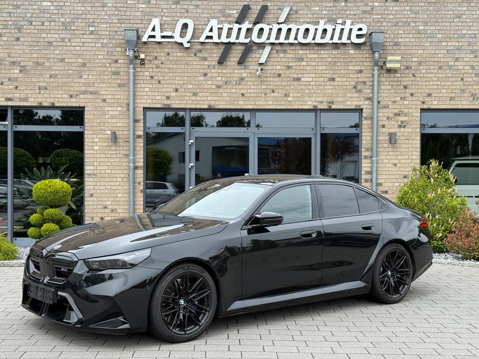 BMW M5 Limousine*Hud*Glasdach*M-Race*Plug-in Hybrid*