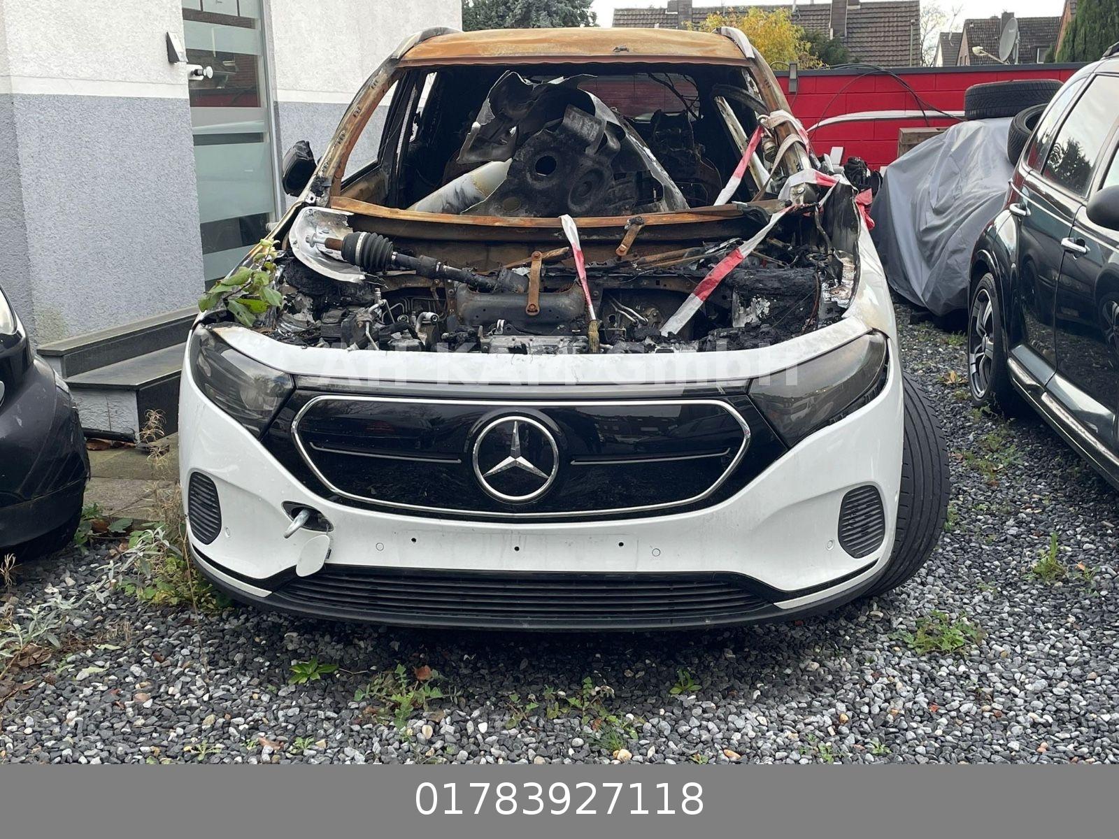 Mercedes-Benz EQA 250+ Brandschaden