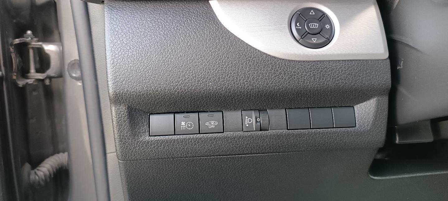 Toyota PROACE VERSO Executive Standheizung
