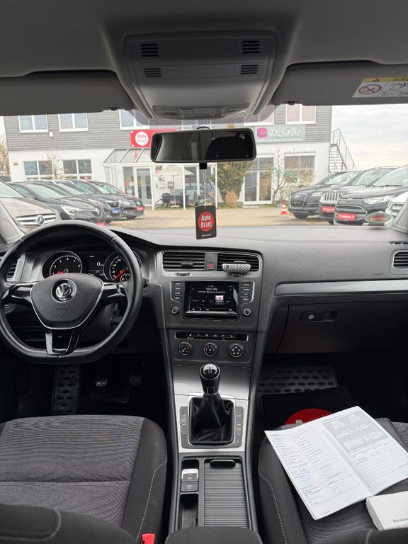 VW Golf - Bild 9