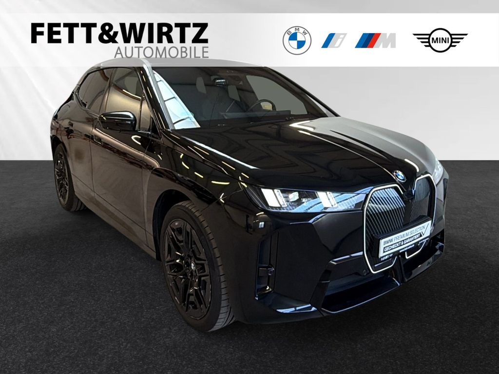 BMW iX