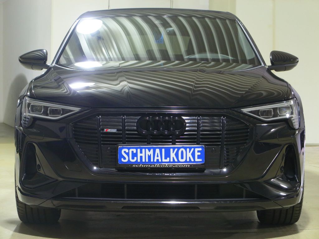 Image of Audi e-tron