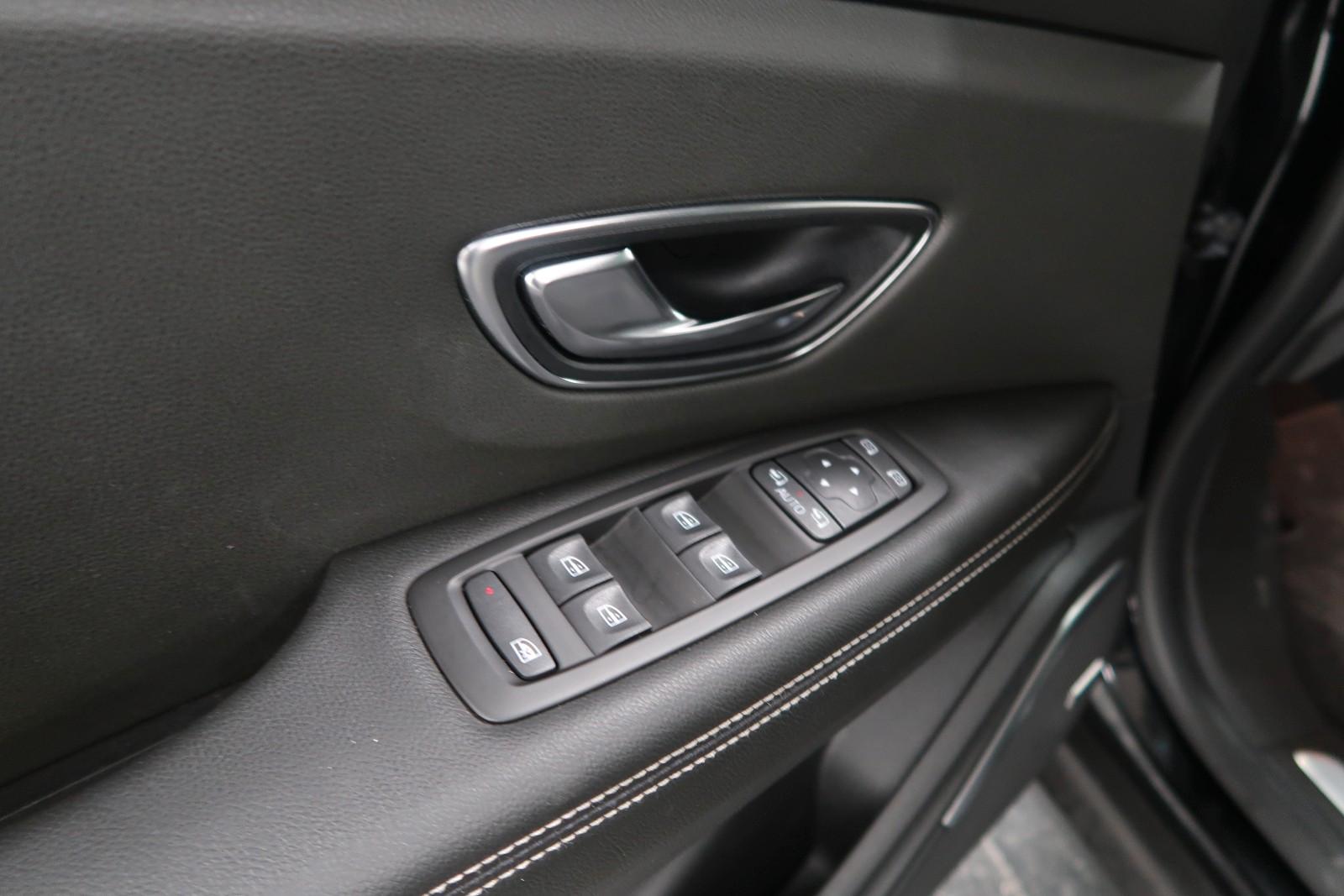 Renault Scenic IV BOSE Edition*Led*Acc*Pdc*Navi*Tüv Neu*
