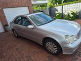 Mercedes-Benz Mercedes C 220 CDI Avantgarde Automatik Kl... - Mercedes-Benz C 220 aus 2002: Cdi