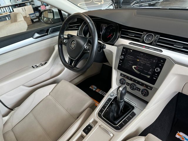 MYAUTOCENTER – Gebraucht- und Jahreswagen mit Werkstattservice in Pfaffenhofen Volkswagen Passat Variant Comfortline *Navi*AHK*Kamera*